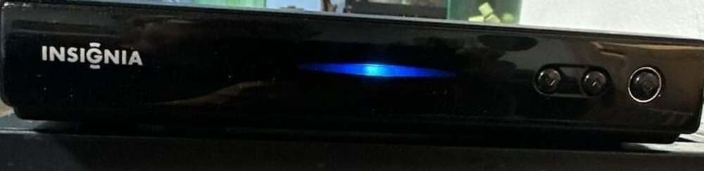 Insignia NS-DXA1-APT DTV Converter Box